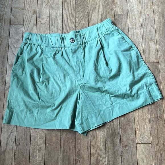 A new day light green chino khaki shorts size M - Picture 1 of 7